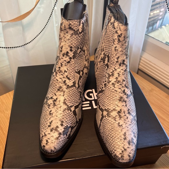 Worn 3 times - Grey Snakeskin - Straight to Hell brand - Men’s Size 12 - Picture 3 of 10